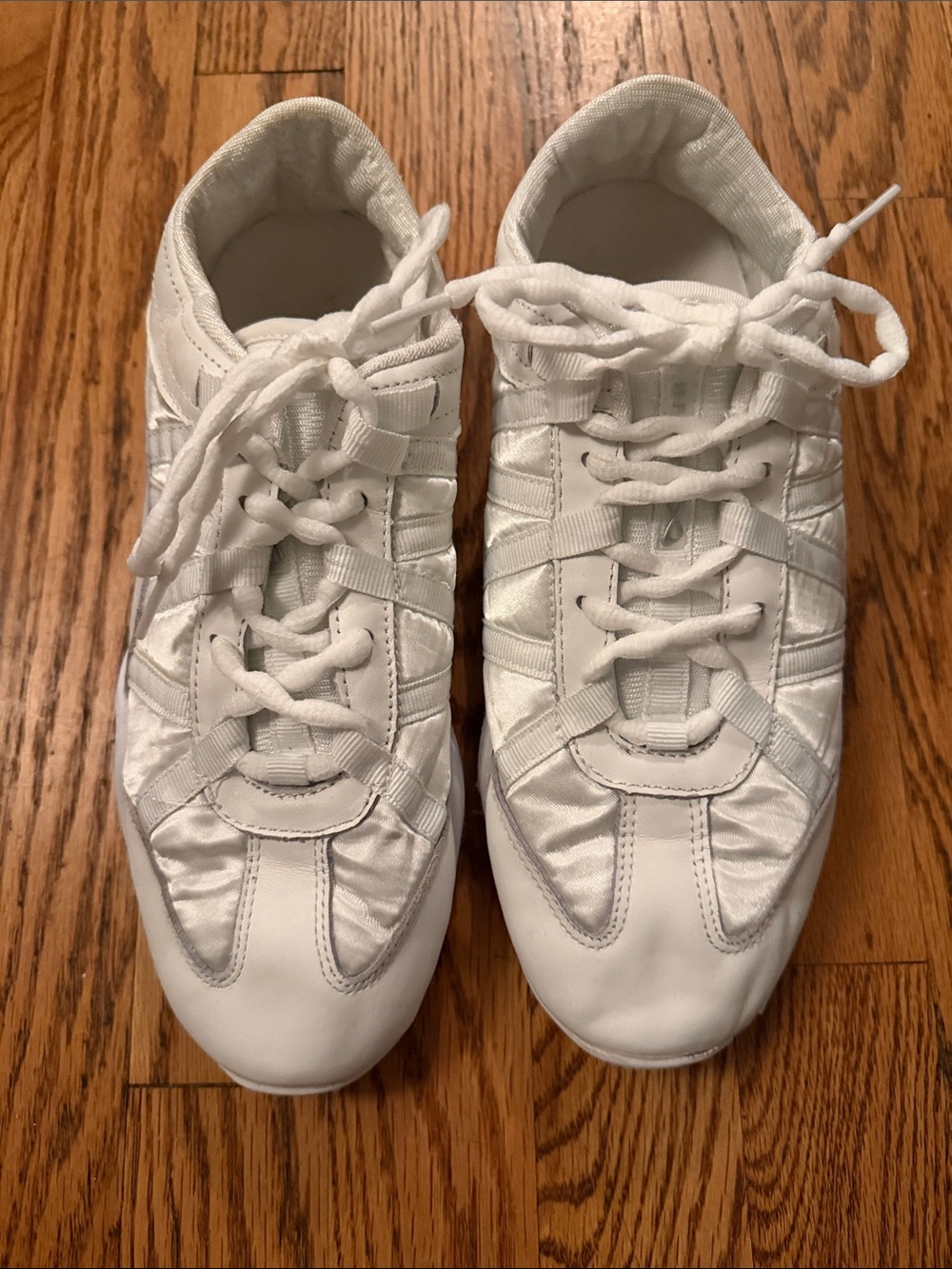 NFINITY White Cheerleading Sneakers Size 9